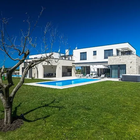 Guest house Chiara By Seeadria Agency *