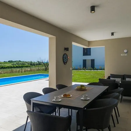 Chiara By Seeadria Agency Guest house *